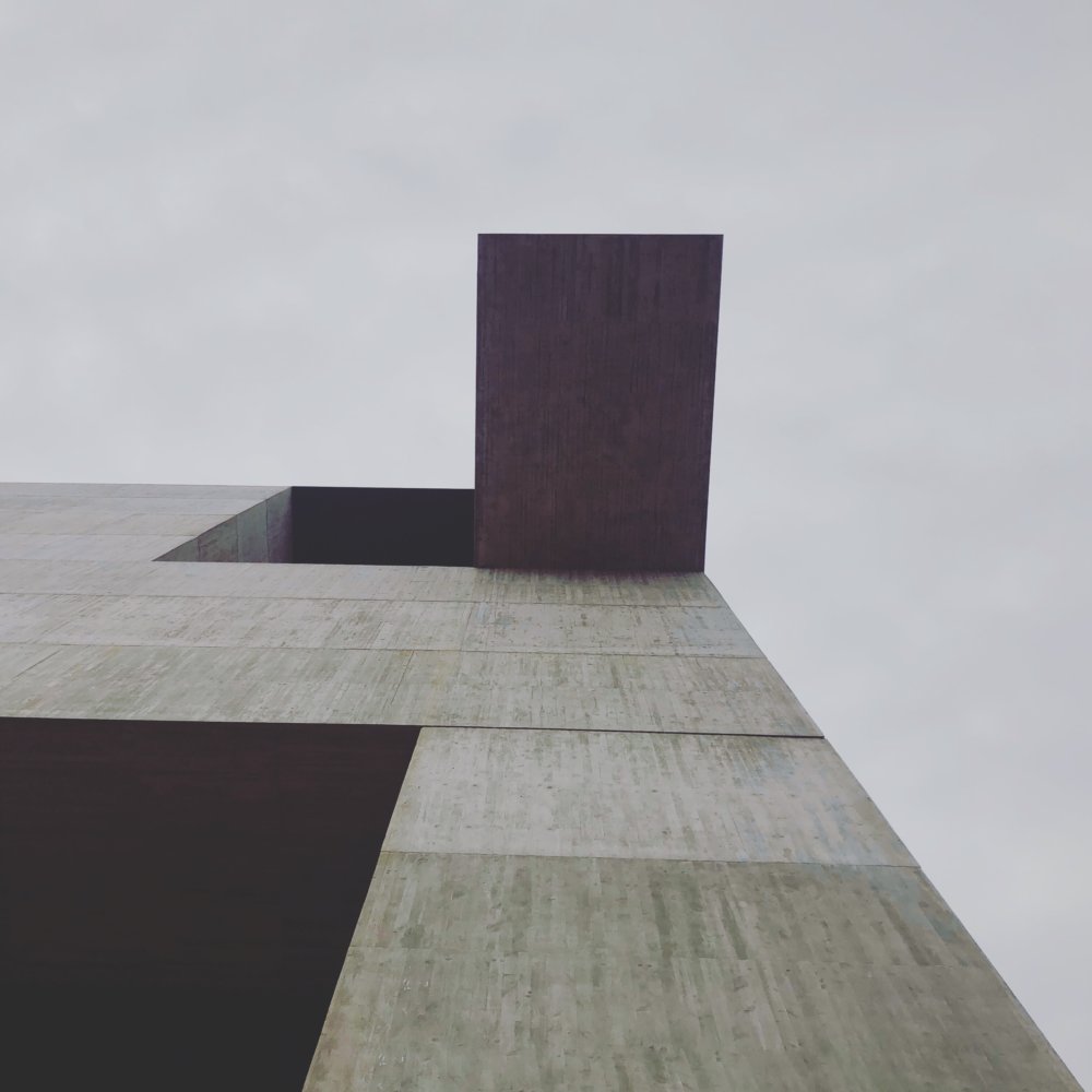 Santiago - Unfettered Modernism