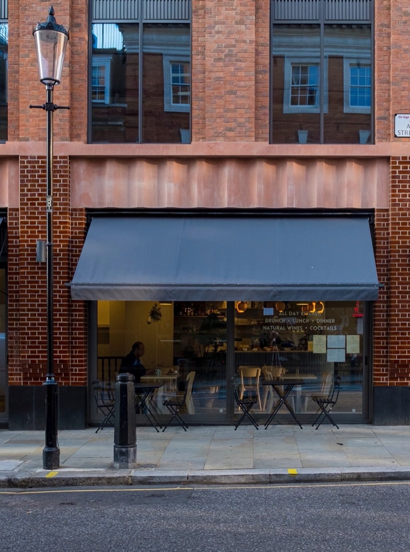 197 Kensington High Street, Kensington Stiff + Trevillion